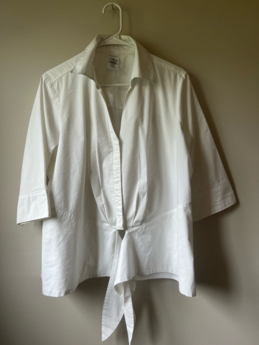 JMS JUST MY SIZE Women's Plus 2X white 3/4 Sleeve Button up Front Tie Top